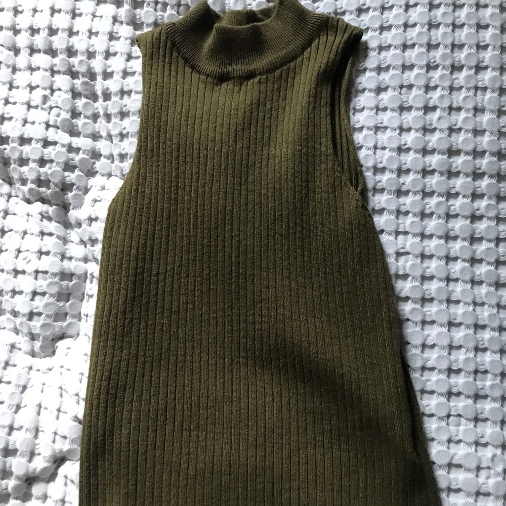 Crop short turtle neck